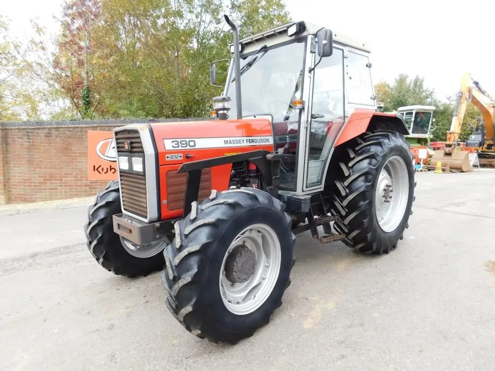 Massey Ferguson MF 390