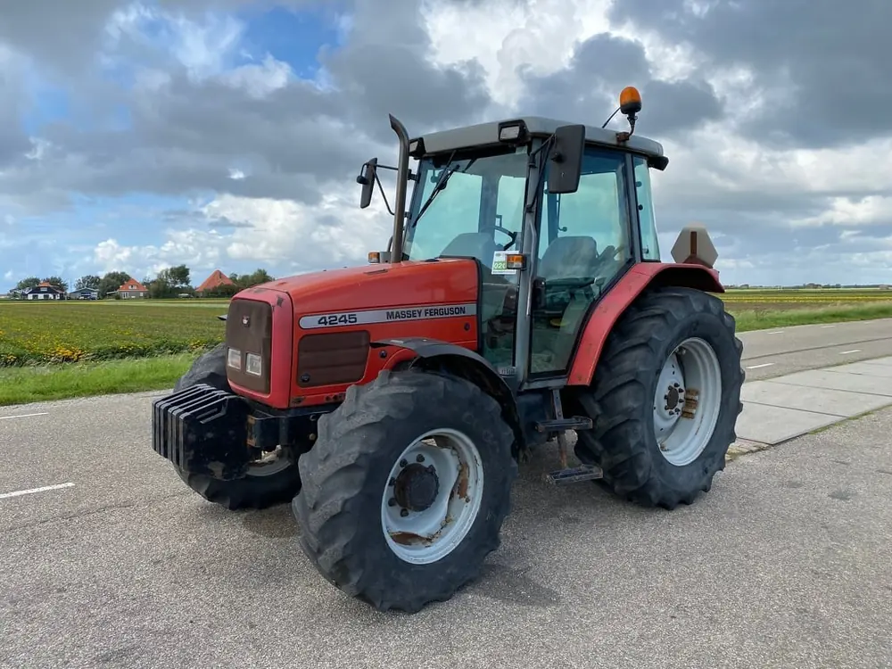 Massey Ferguson MF 4245 LPF