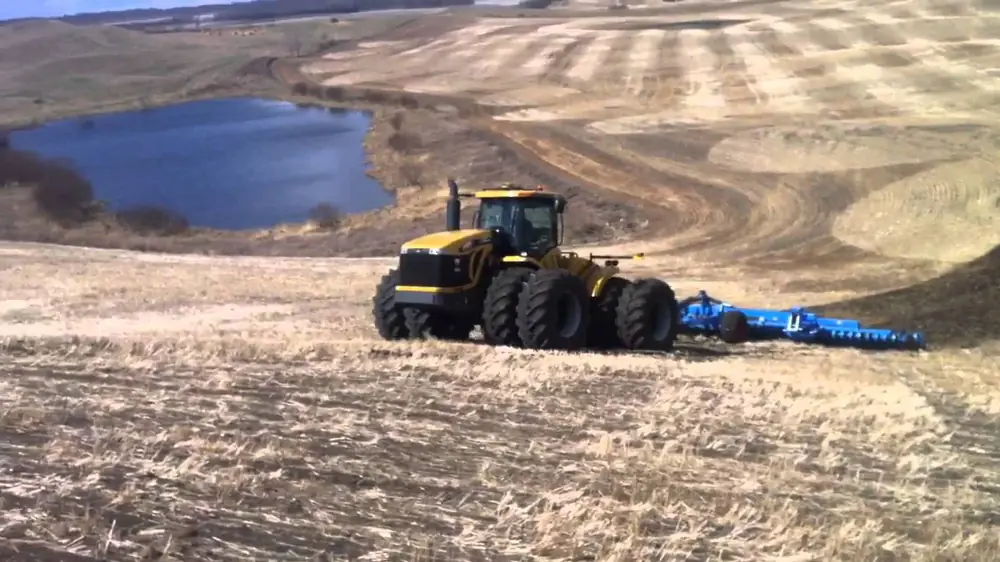 Challenger MT975C