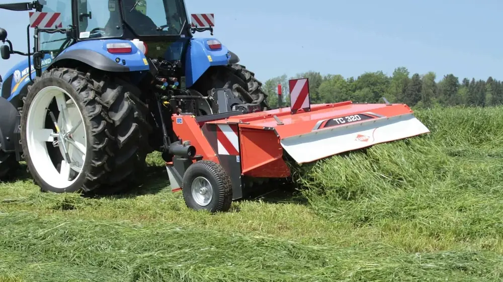 Kuhn TC 320 thumbnail 3