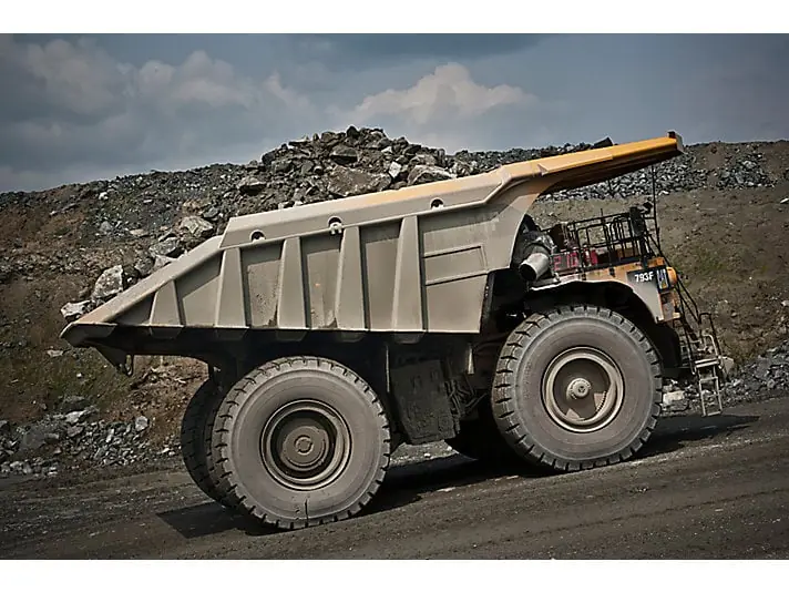 Caterpillar 793F thumbnail 4