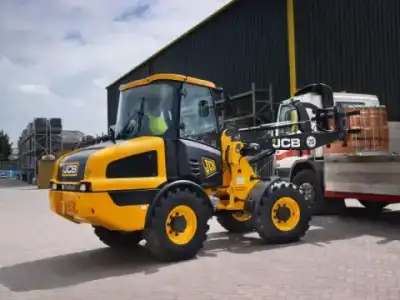 JCB 407