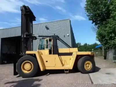 Caterpillar V 700