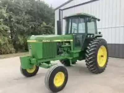 John Deere 4240S