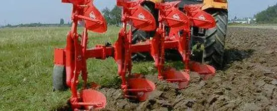 Kuhn Vari-Master 122 T 4