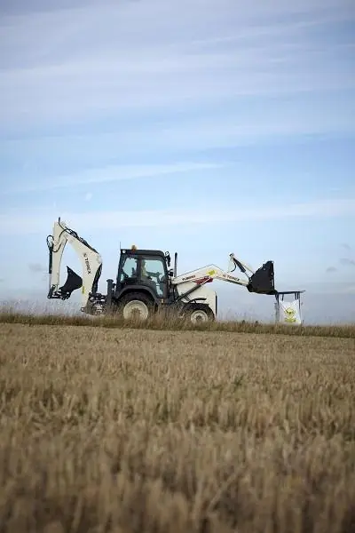 Terex TLB 890 thumbnail 8