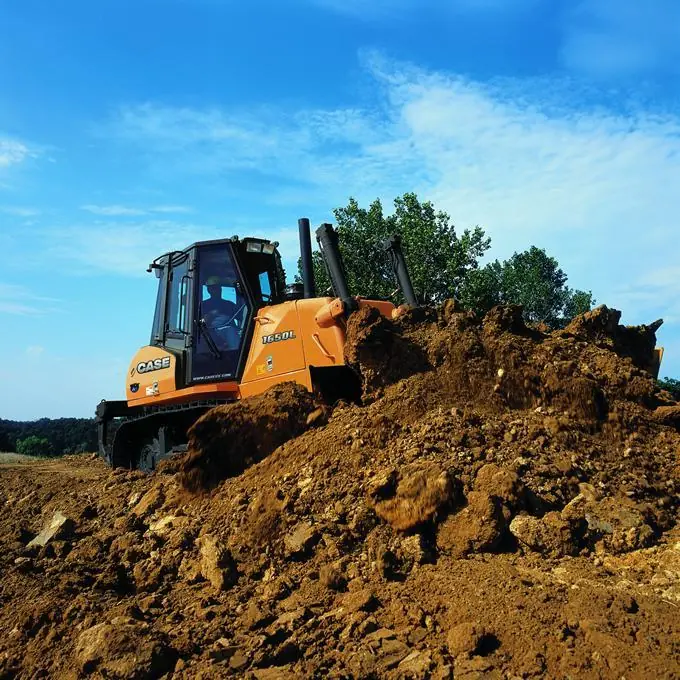 Case 1650 L XLT