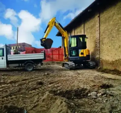 New Holland E50B SR thumbnail 25
