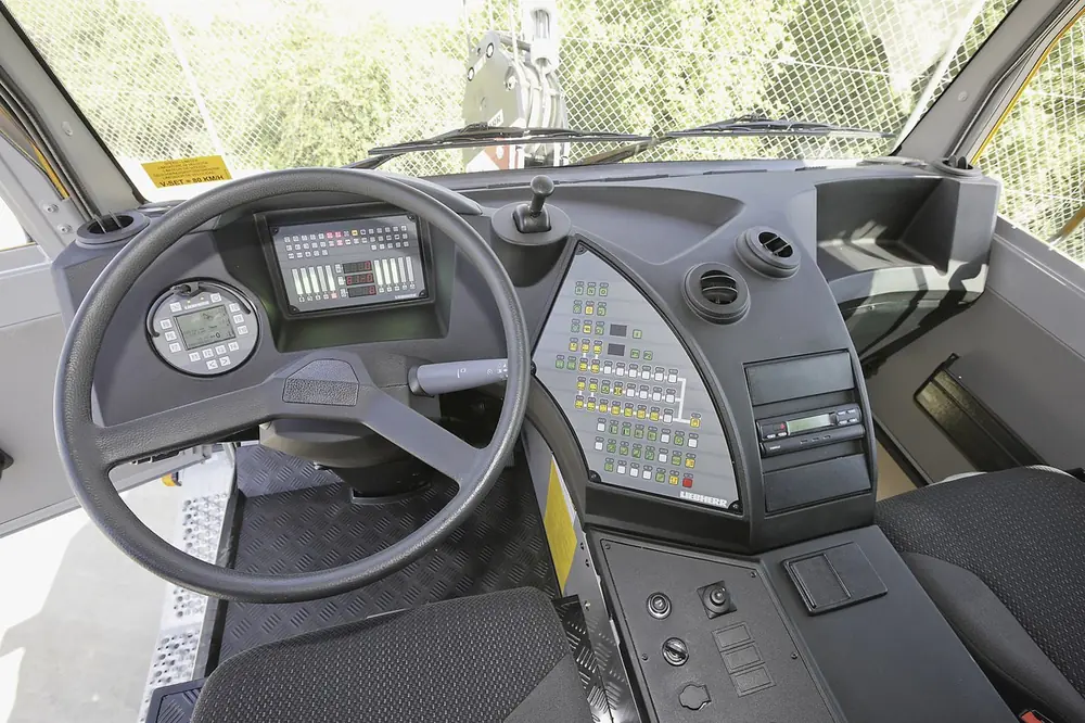 Liebherr LTM 1040-2.1 thumbnail 8