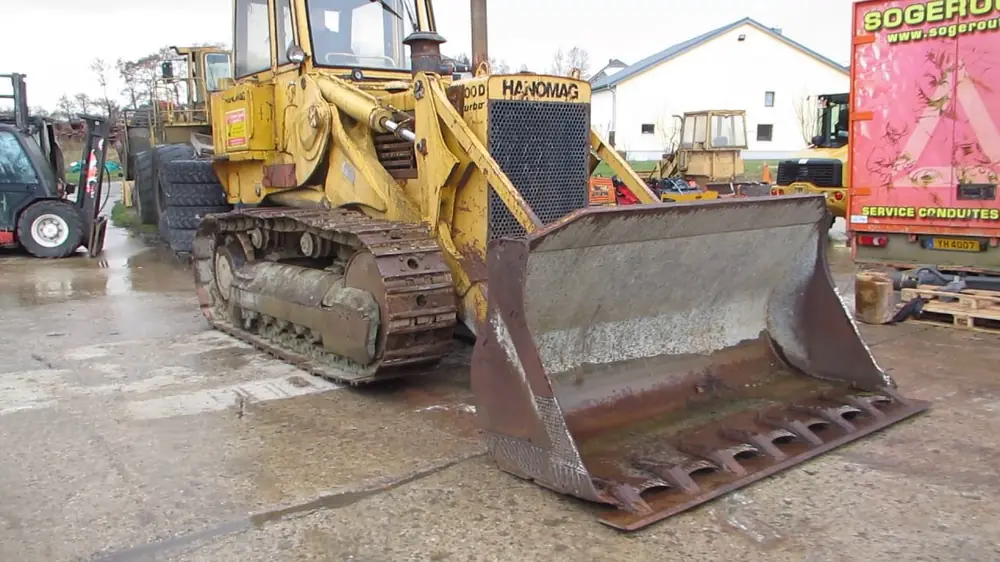 Hanomag D 700 D S