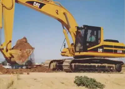Caterpillar 325B