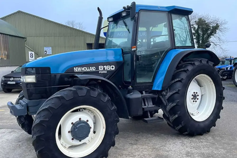 New Holland 8160 DT