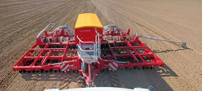 Pöttinger Terrasem C 8 thumbnail 2