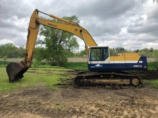 Komatsu PC300-5