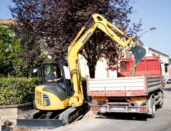 Komatsu PC55MR-3 thumbnail 11