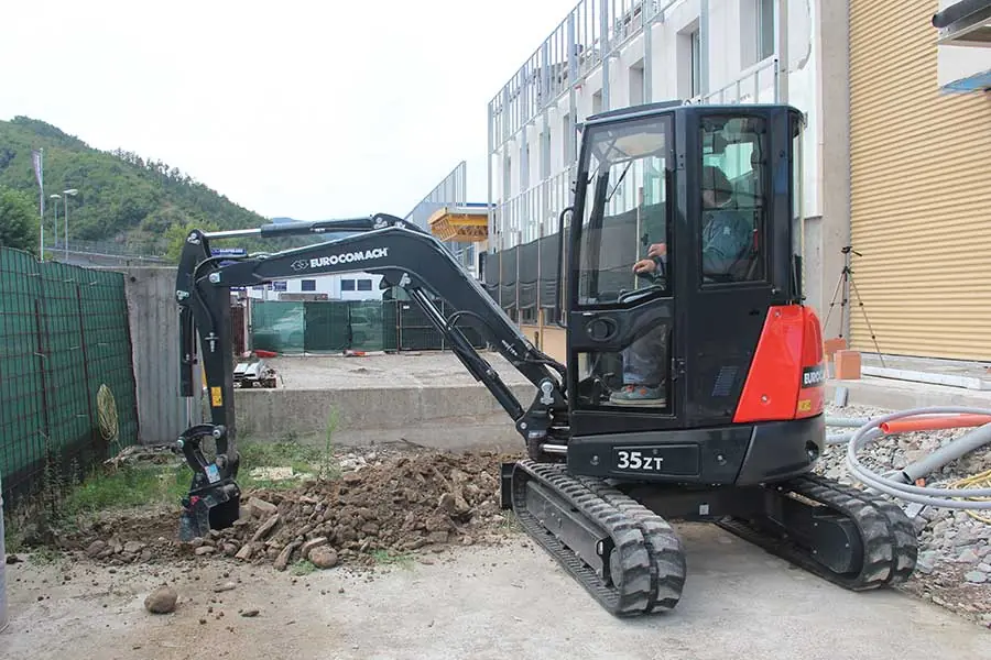 Eurocomach 35 ZT thumbnail 2