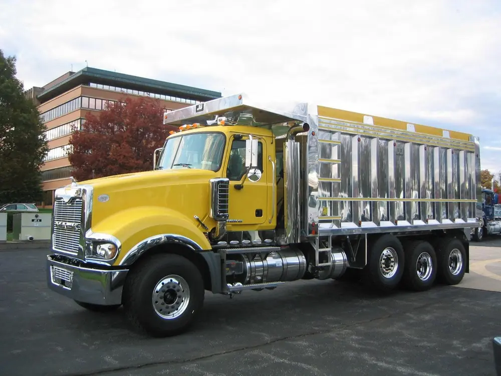 Mack TITAN Day Cab MP10 6x2