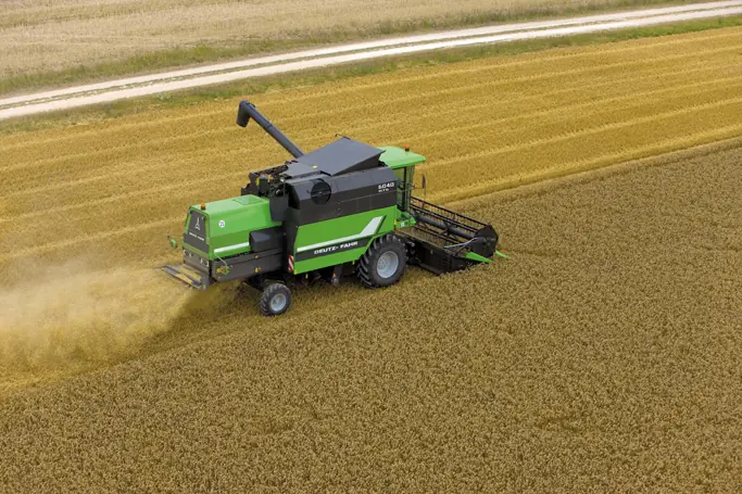 DEUTZ-FAHR 6040 thumbnail 3