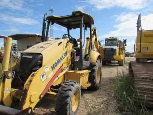Komatsu WB 142-5
