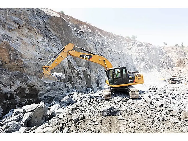 Caterpillar 323D3 thumbnail 4