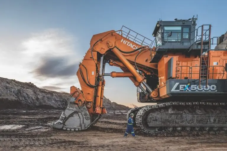 Hitachi EX5600-7E