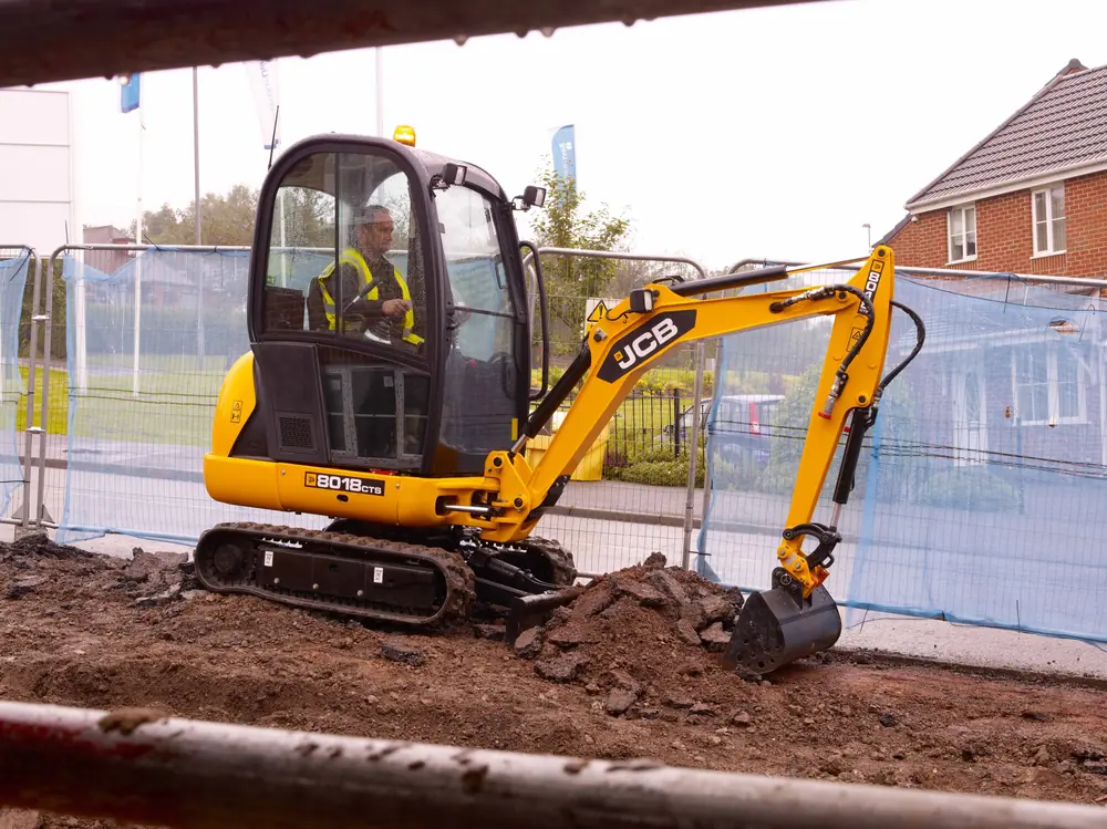 JCB 8018 CTS thumbnail 2