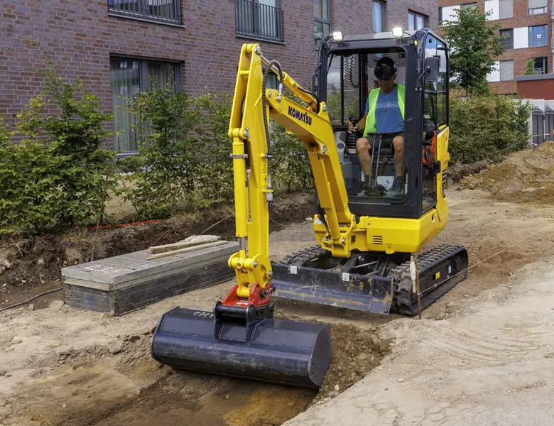 Komatsu PC17R-5