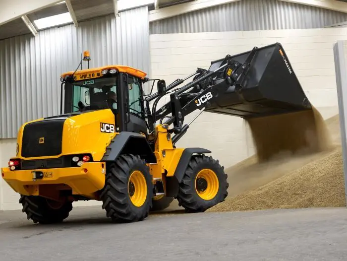 JCB 411 HT