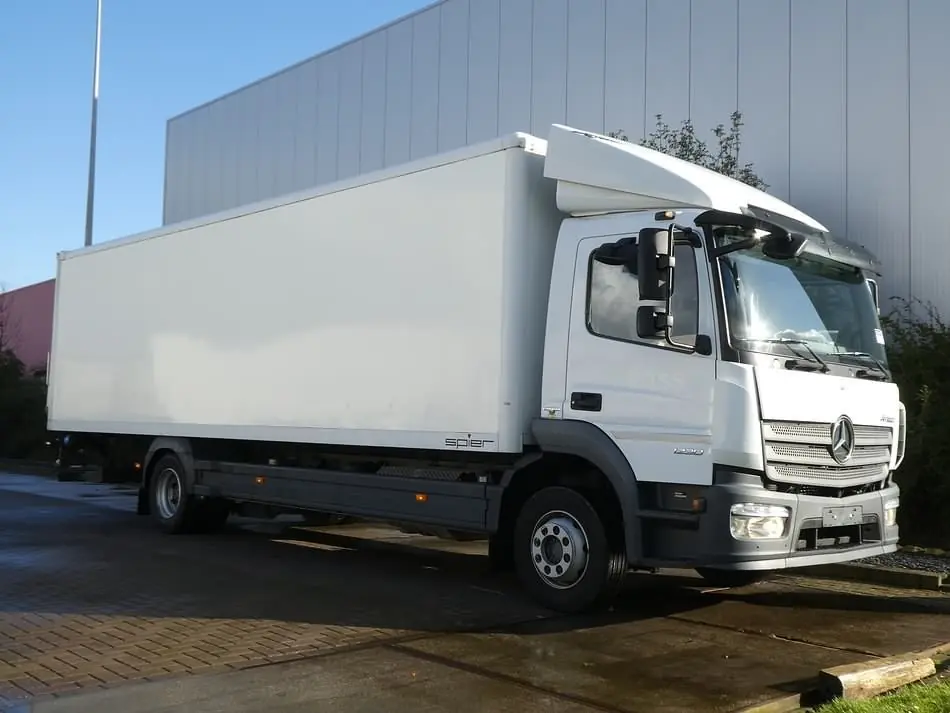 Mercedes-Benz Atego 1230