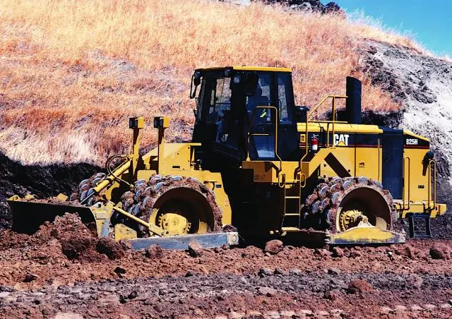 Caterpillar 825H