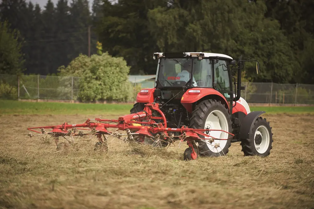 Steyr 4065 Kompakt S Basis thumbnail 3