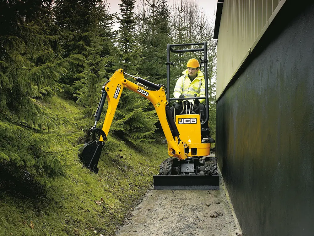 JCB 8008 thumbnail 2