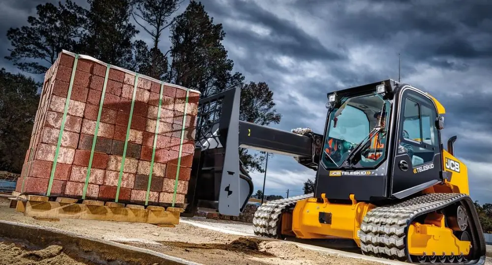 JCB 3TS-8W