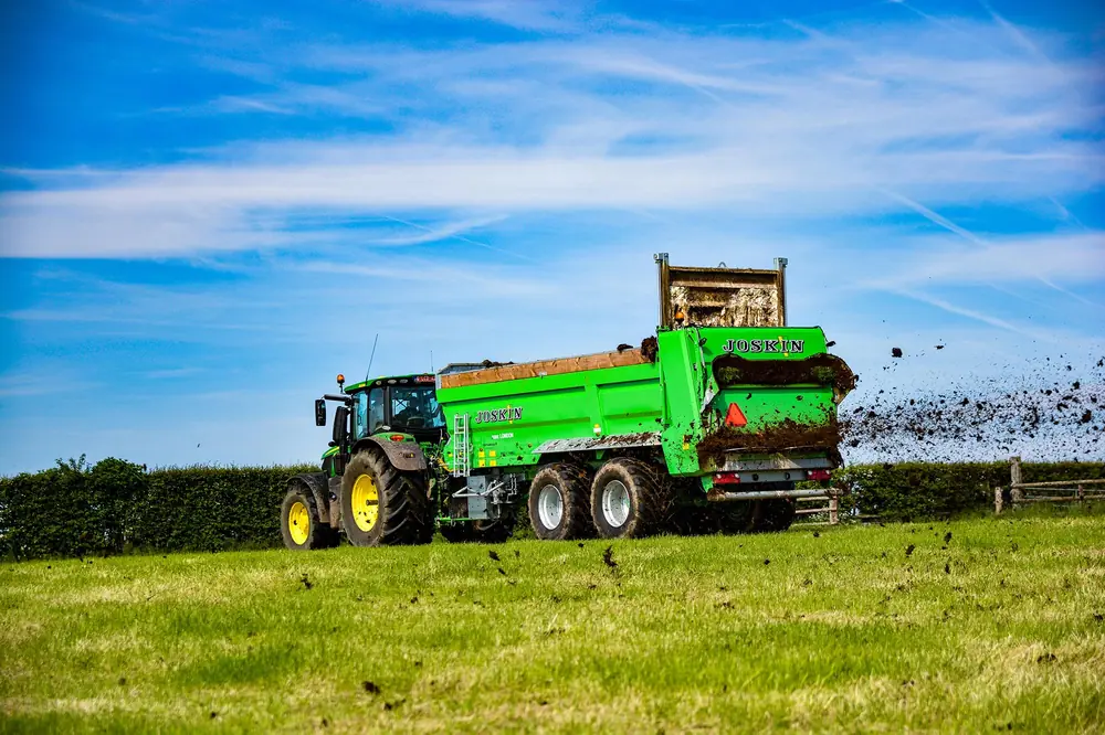 Joskin FERTI-SPACE 2 HORIZON FS6011/17BU