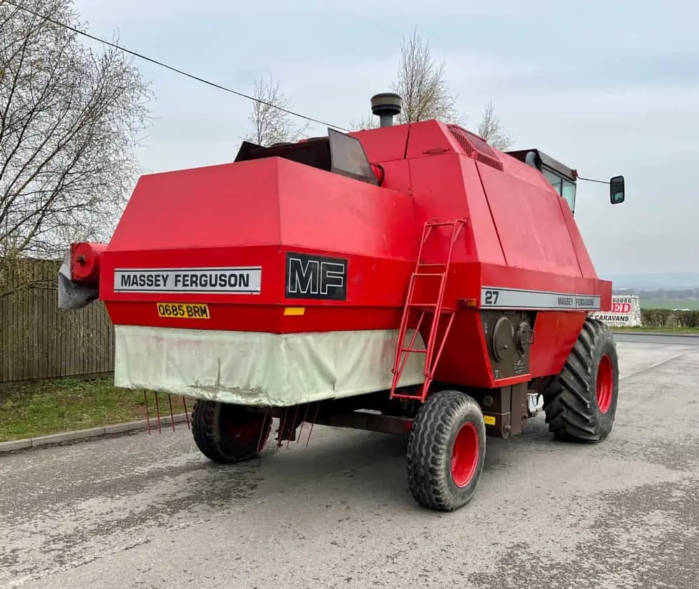 Massey Ferguson MF 27