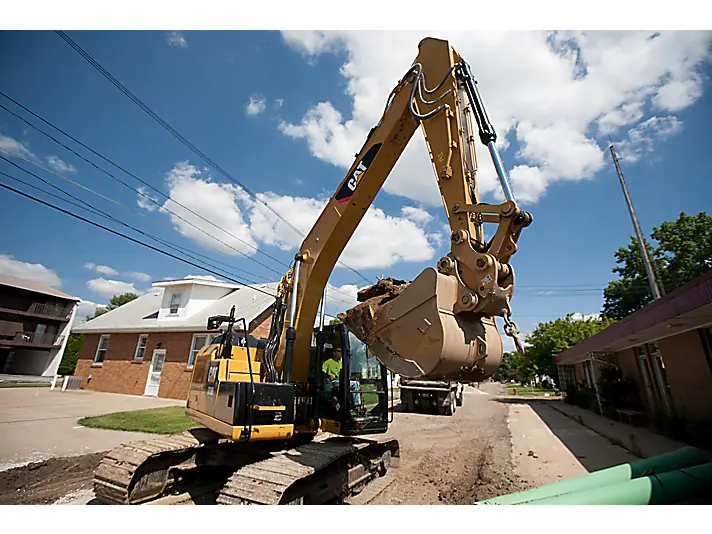 Caterpillar 320E L thumbnail 5