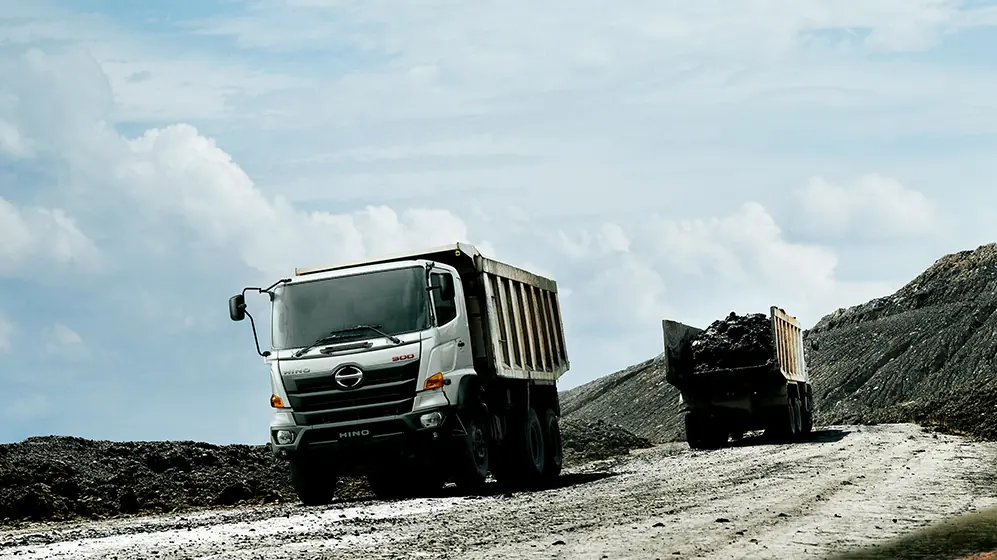 Hino 500 FM8J CARGO 6x4