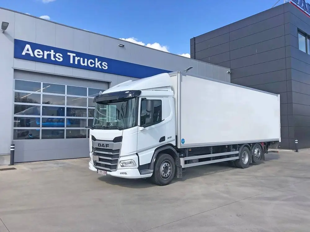 DAF XD 340 FA Low Deck
