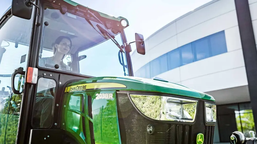 John Deere 2038 R