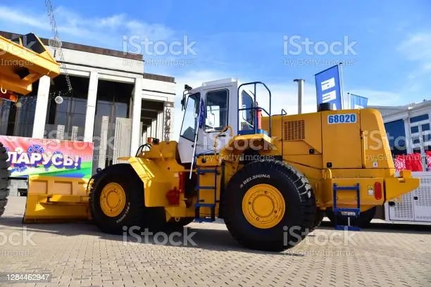 Belaz 68020