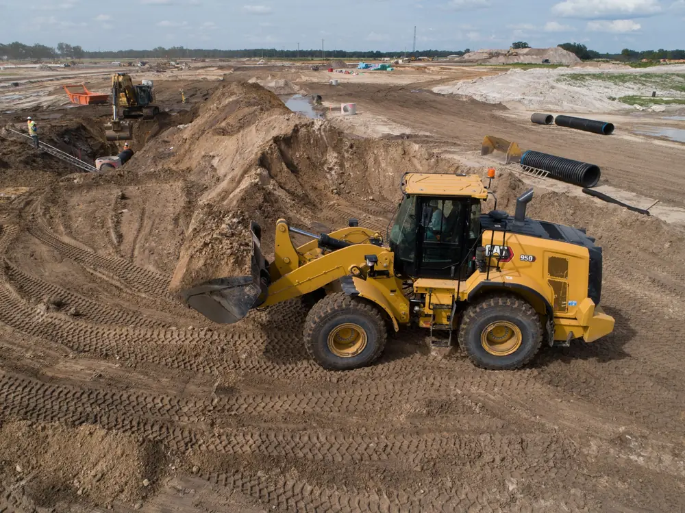 Caterpillar 950 thumbnail 2