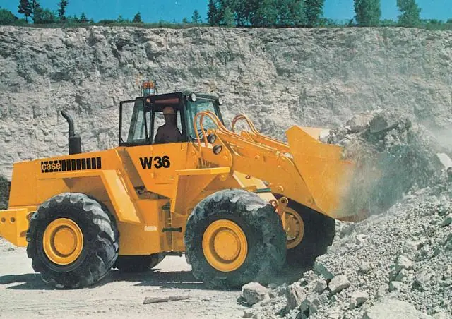 Case W 24B