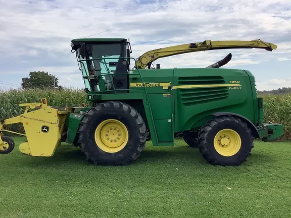 John Deere 7850