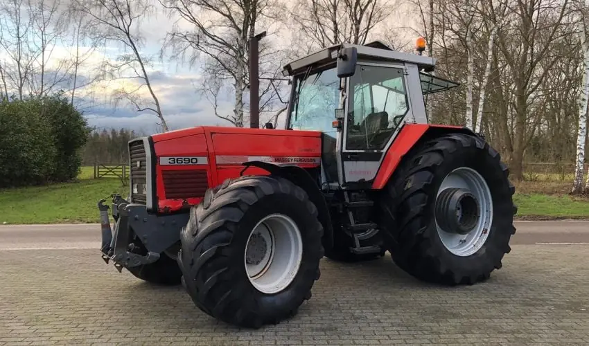 Massey Ferguson MF 3690 Data.