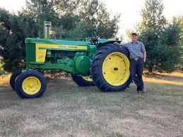 John Deere 720