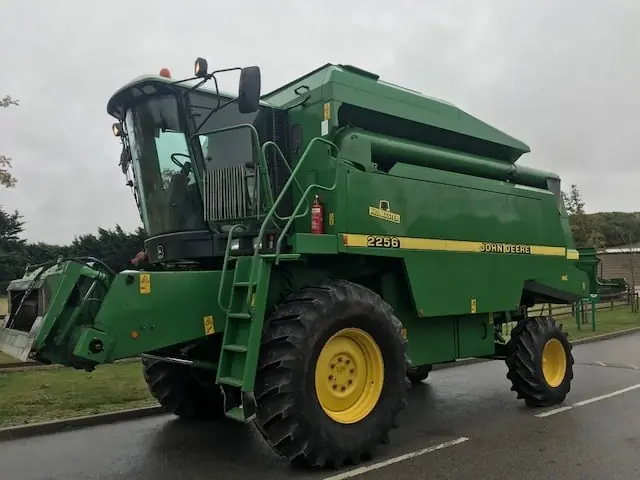 John Deere 2256 HM