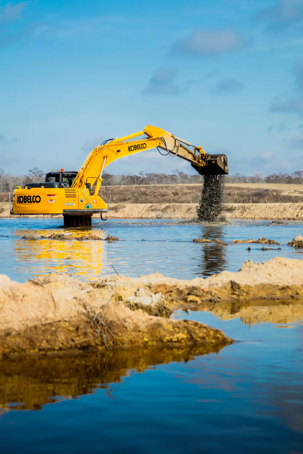 Kobelco SK 260 LC 10 thumbnail 2