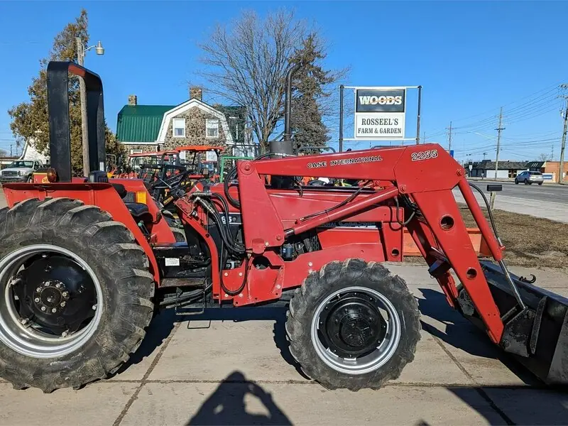 Case IH 585