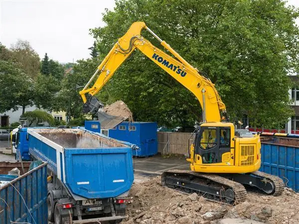Komatsu PC228ULC-10 thumbnail 3