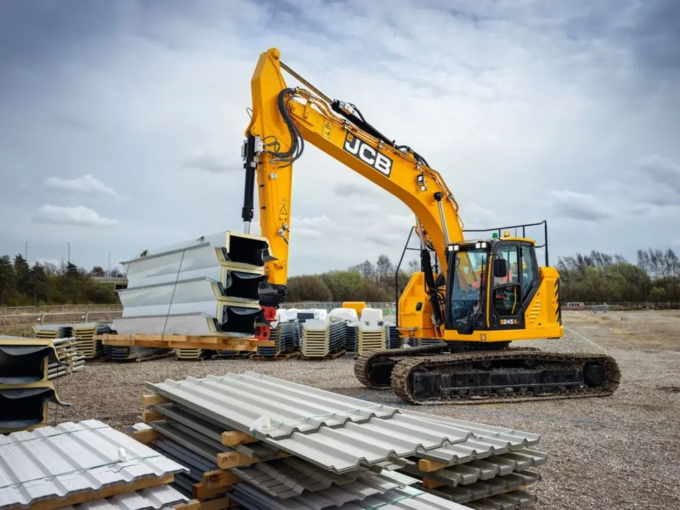 JCB 245XR